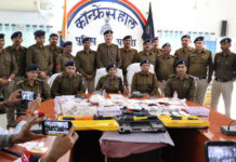 मंदिरों व सूने घरों में चोरी करने वाले कुख्यात गिरोह का पर्दाफाश, 7 आरोपी गिरफ्तार